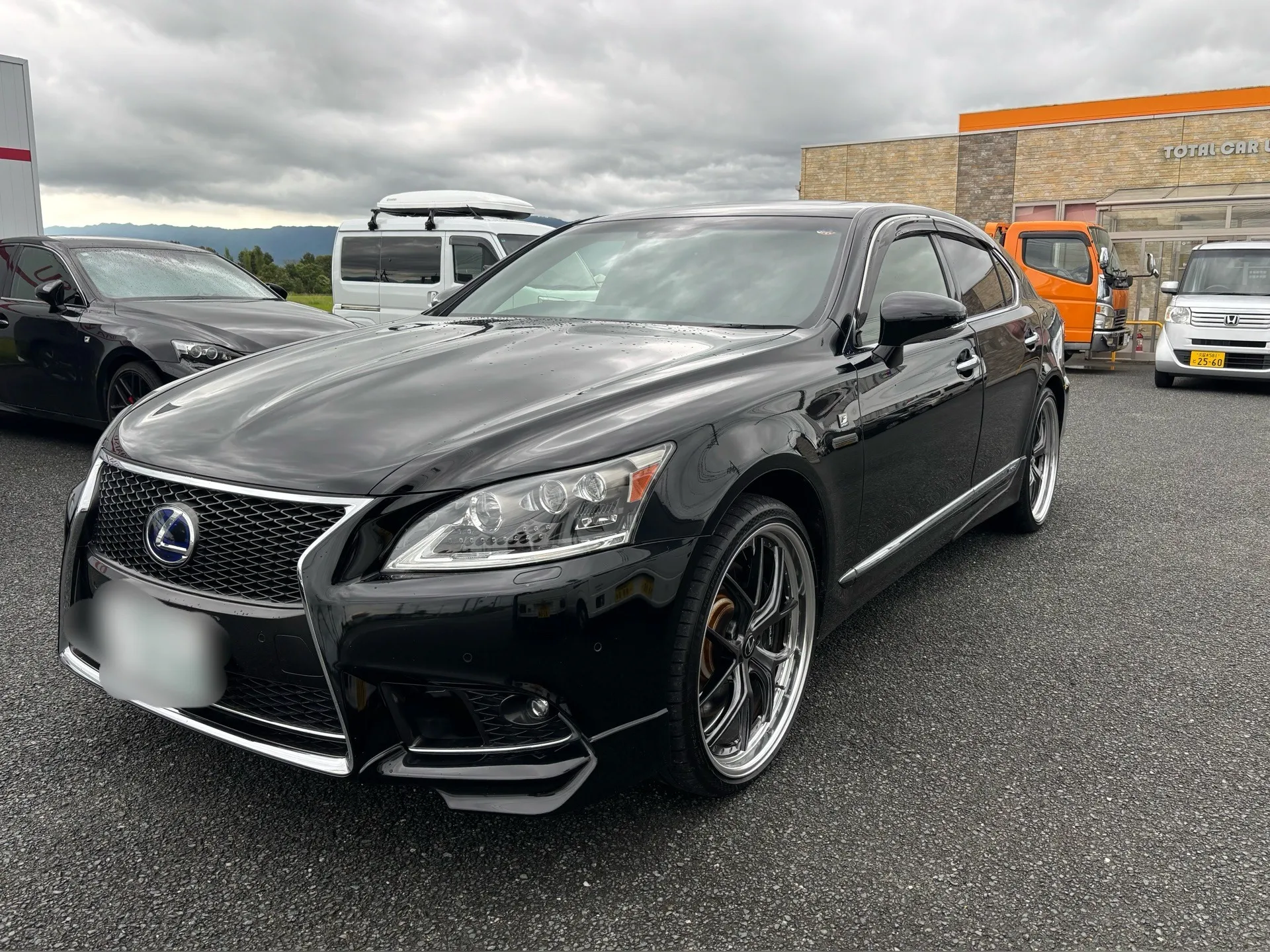 中古車販売 LEXUS LS600h